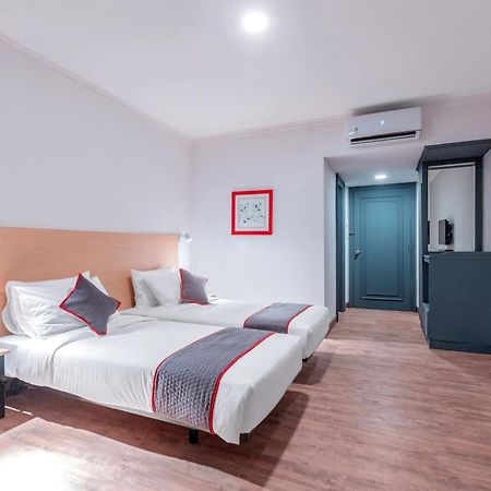 Super Oyo Townhouse 2 Hotel Gunung Sahari Dżakarta Zewnętrze zdjęcie