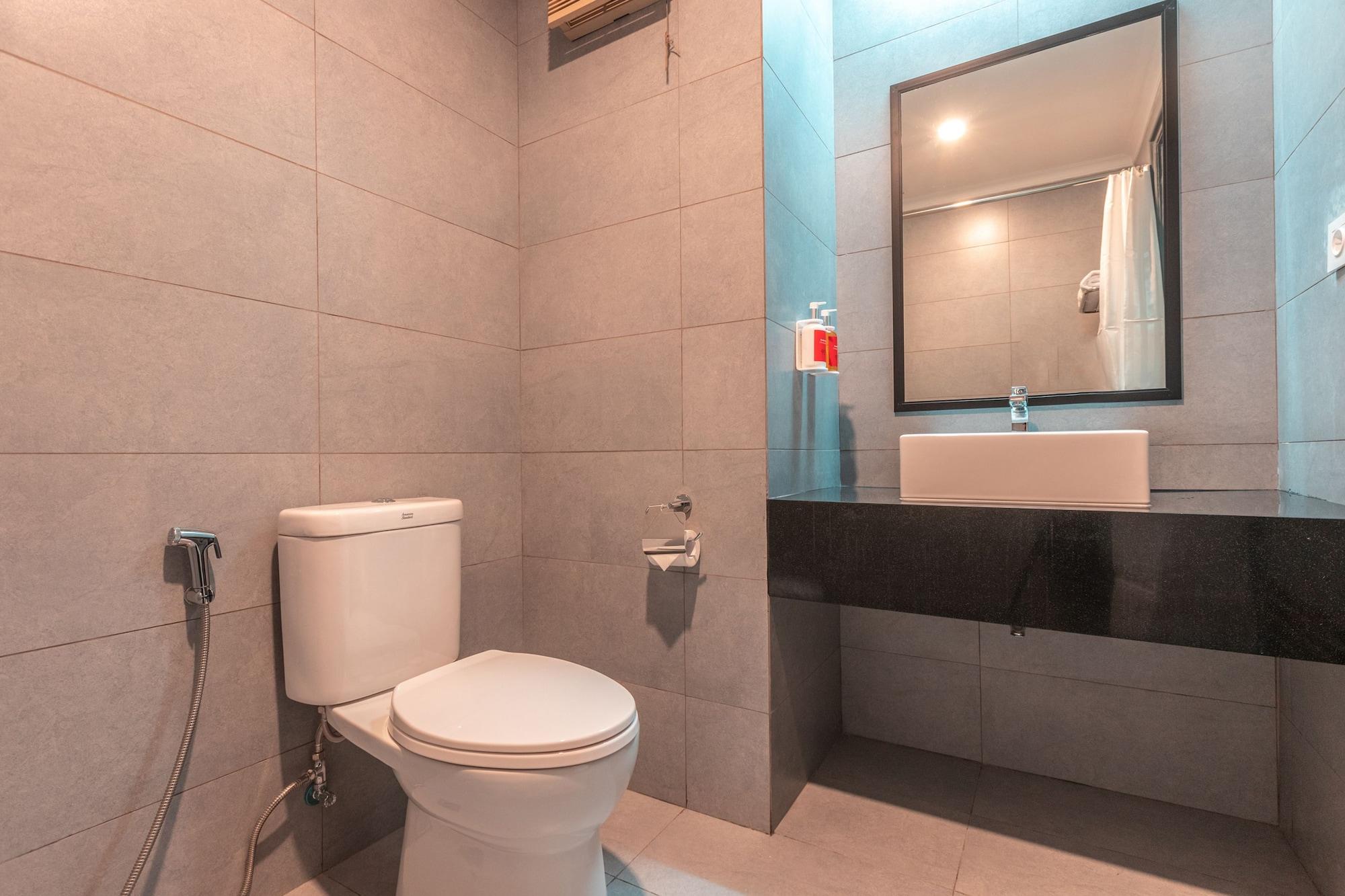 Super Oyo Townhouse 2 Hotel Gunung Sahari Dżakarta Zewnętrze zdjęcie