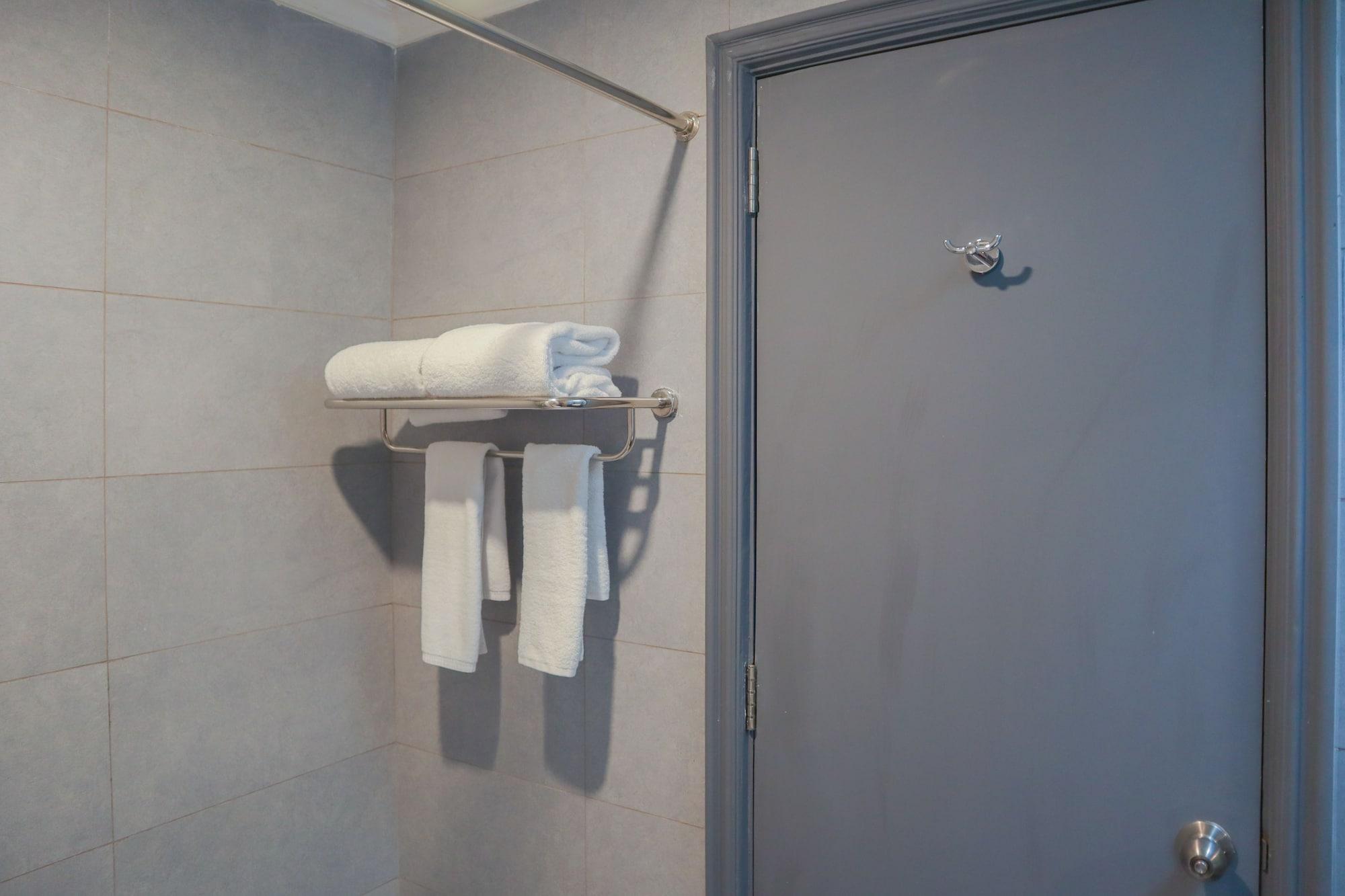 Super Oyo Townhouse 2 Hotel Gunung Sahari Dżakarta Zewnętrze zdjęcie